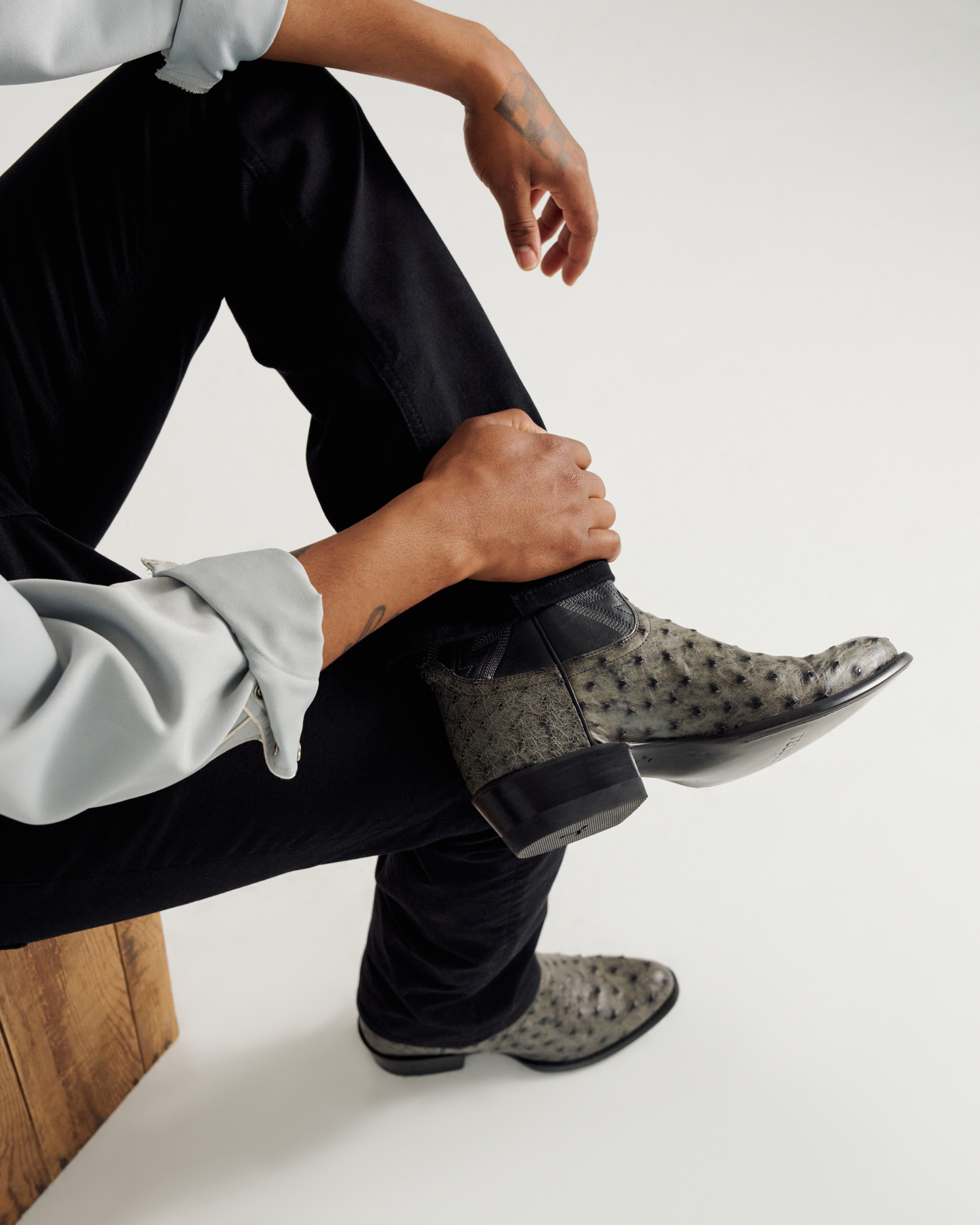 View of The Wyatt II - Graphite Ostrich