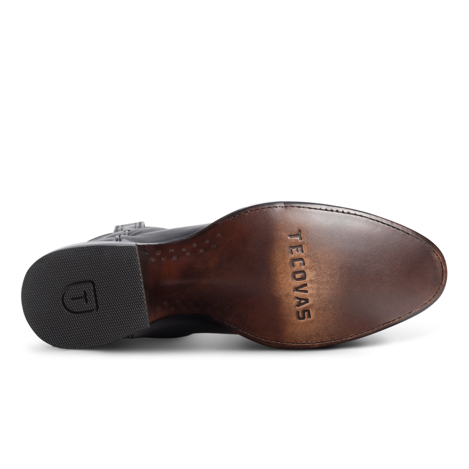 Sole view of The Earl - Midnight on plain background