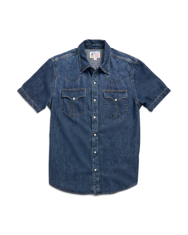 Closeup detail view of Men's Denim Short Sleeve Pearl Snap - Dark Wash