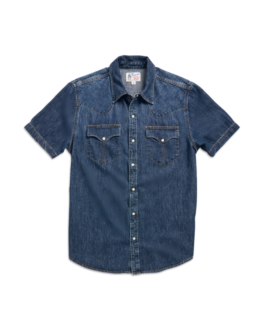 Closeup detail view of Men's Denim Short Sleeve Pearl Snap - Dark Wash