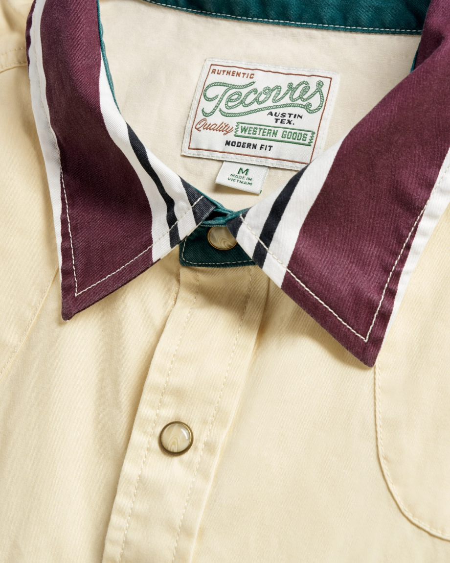 Closeup detail view of Men's Thorn Stopper Pearl Snap - Whisper White / Green Heron