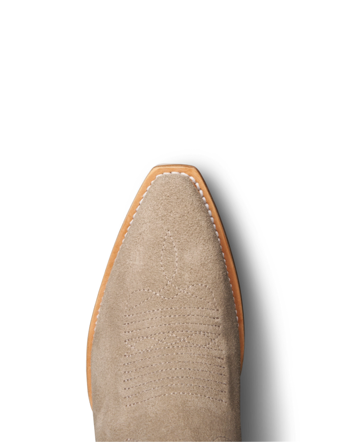 Toe view of The Annie - Fawn on plain background