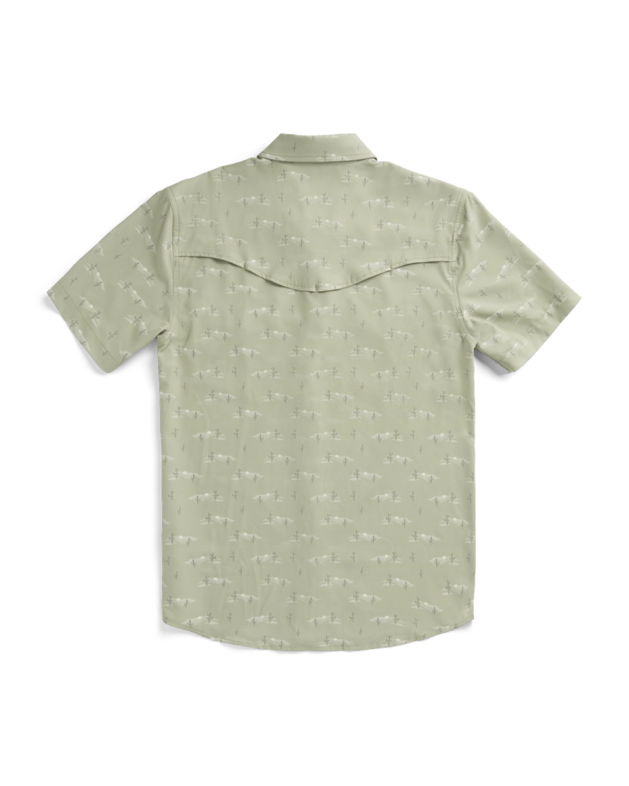 Tecovas Men's Performance Western Short Sleeve Pearl Snap Top, Desert Sage/Light Sand, Polyester/Spandex, Large Tecovas Men's Performance Western Short Sleeve Pearl Snap Top, Desert Sage/Light Sand, Polyester/Spandex, Large