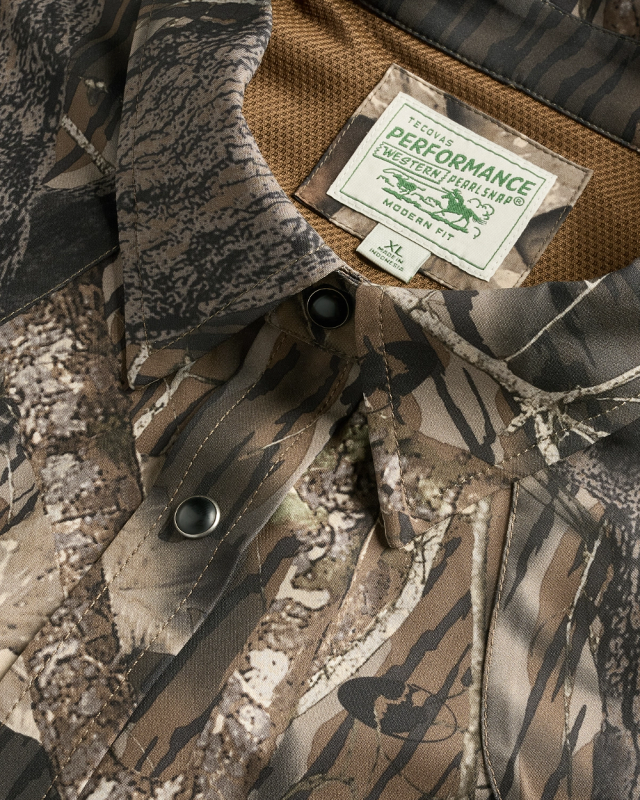 Closeup detail view of Men's Tecovas x Mossy Oak Performance Western - Original Break-Up