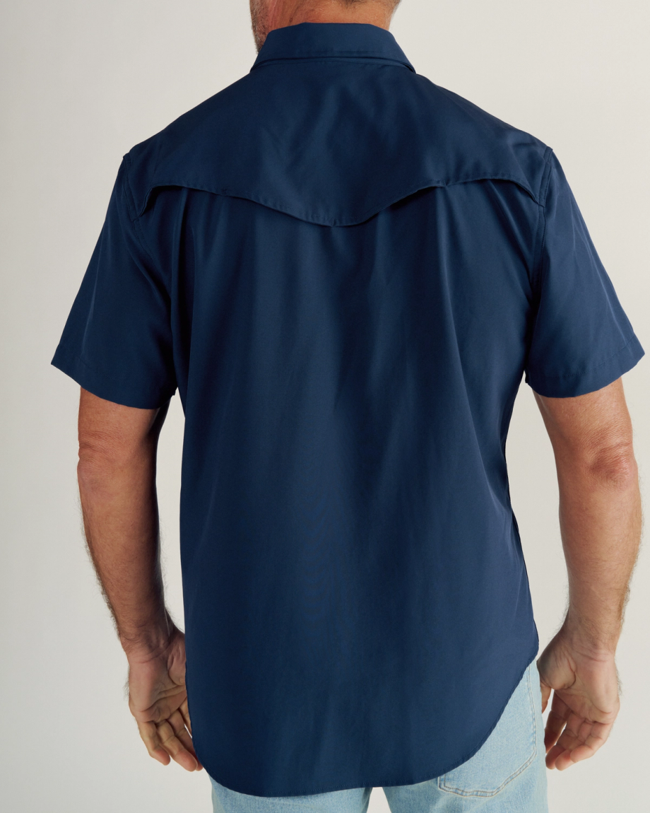 Closeup detail view of Men's Performance Western Pearl Snap SS - Classic Fit - Navy