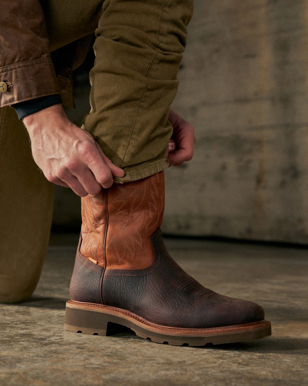 Toe view of LongHaul Waterproof Square Soft Toe Work Boot with Temp Control - Dark Chocolate/Clay Cowhide on plain background