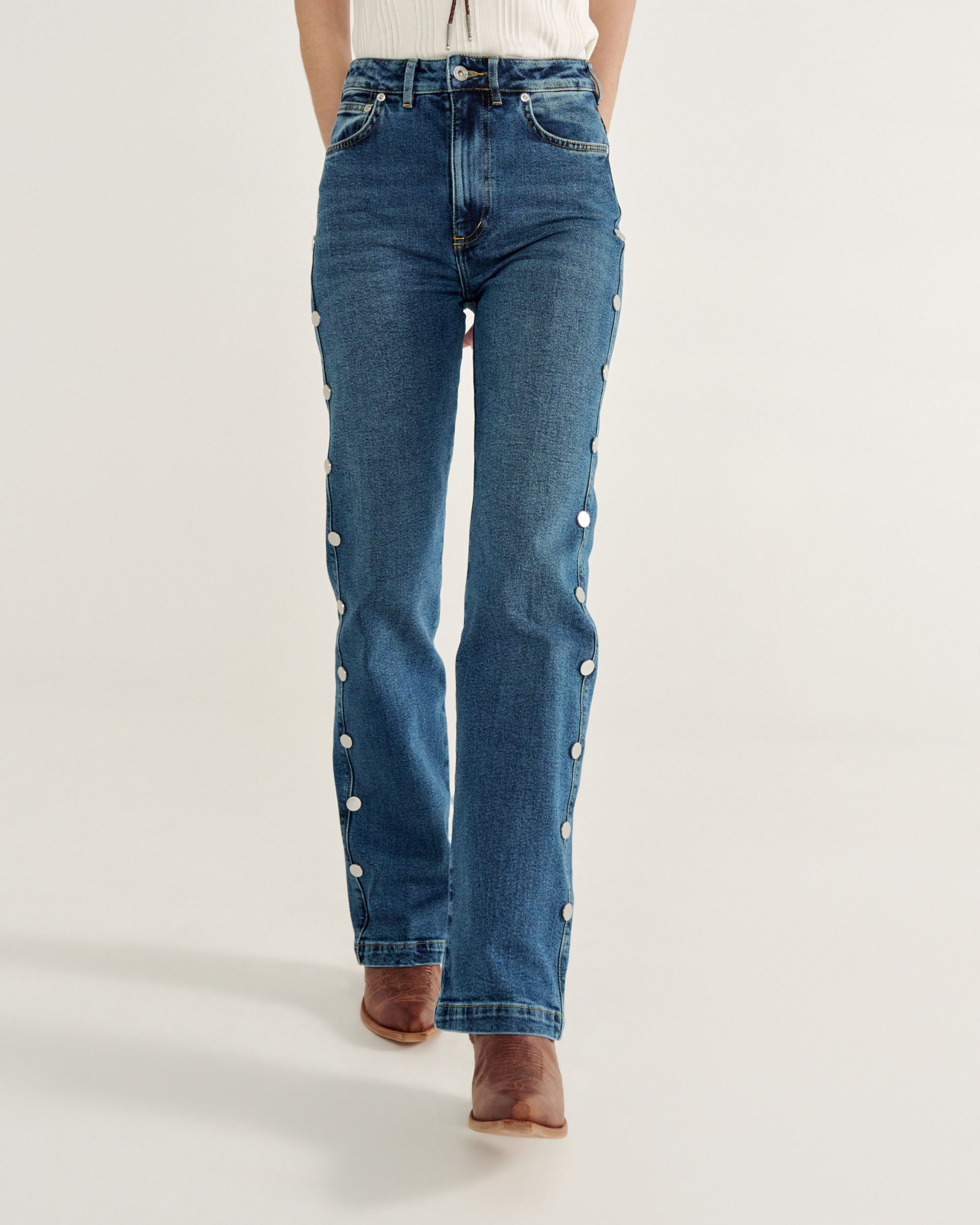 Front view of Women's Vintage High Rise Jean - Medium Wash on model