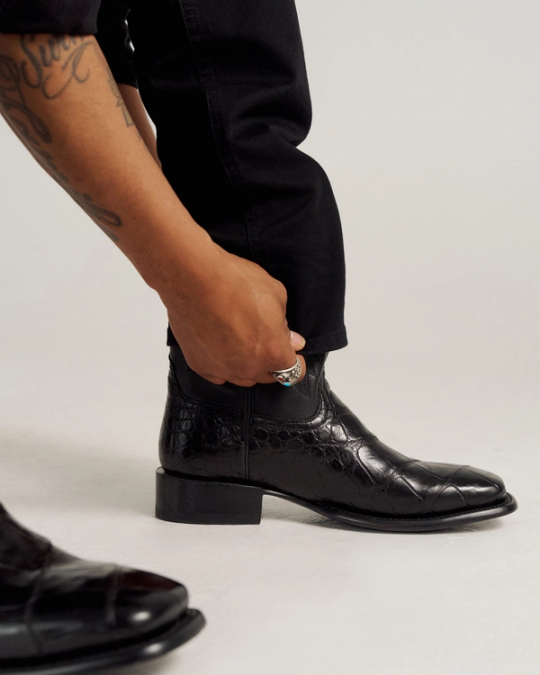 Men's Black Square Toe Cowboy Boots | Tecovas
