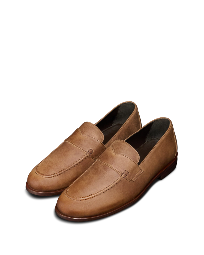 Quarterfront view of The Monterrey Penny - Chestnut on plain background