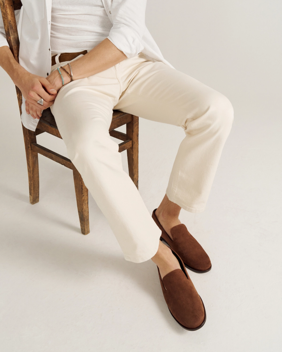 View of The Monterrey - Earth Cowhide