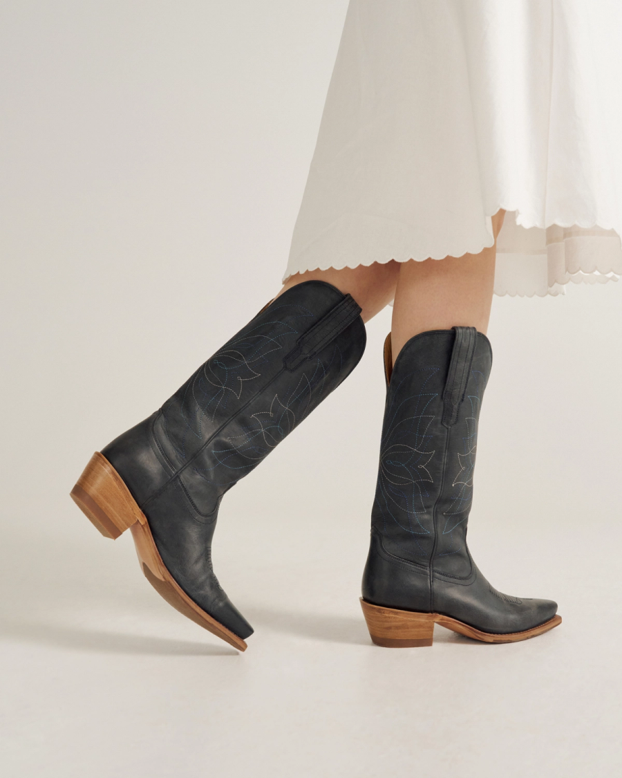 The Annie Snip Toe Cowgirl Boot - Blue goat | Tecovas