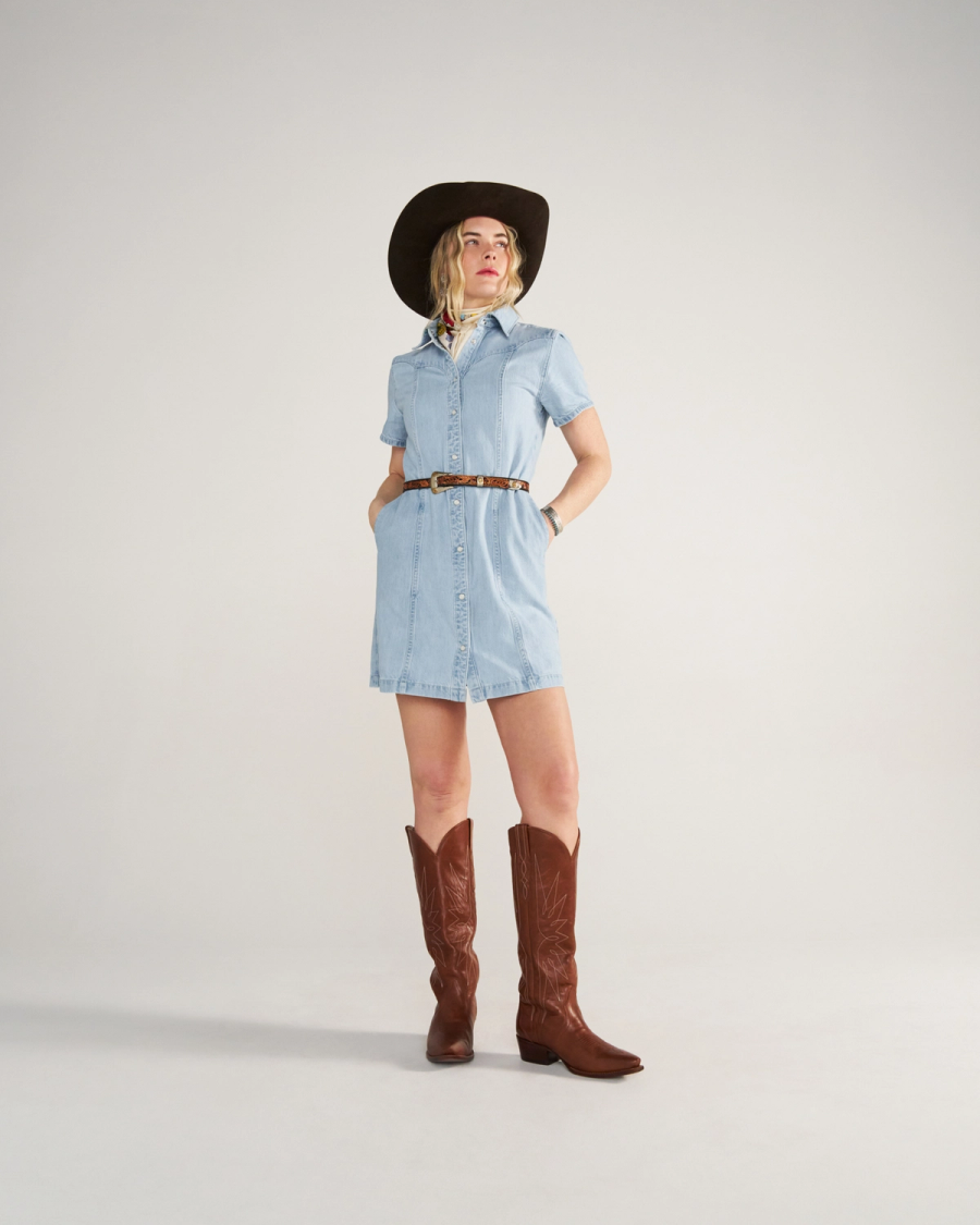 Tecovas Women's Short Sleeve Mini Pearl Snap Dress, Light Wash, Denim, Size Medium Tecovas Women's Short Sleeve Mini Pearl Snap Dress, Light Wash, Denim, Size Medium
