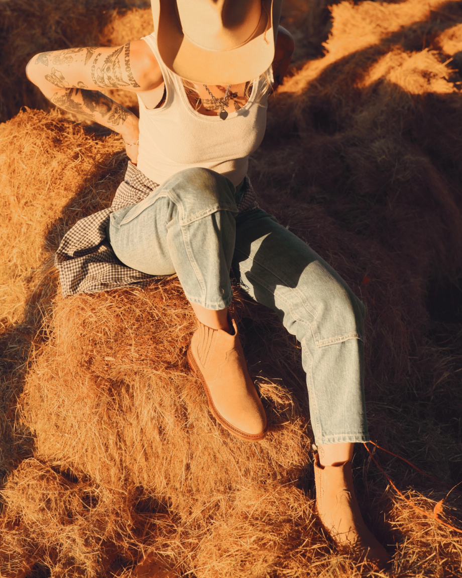 View of The Rugged Chelsea - Sahara Suede