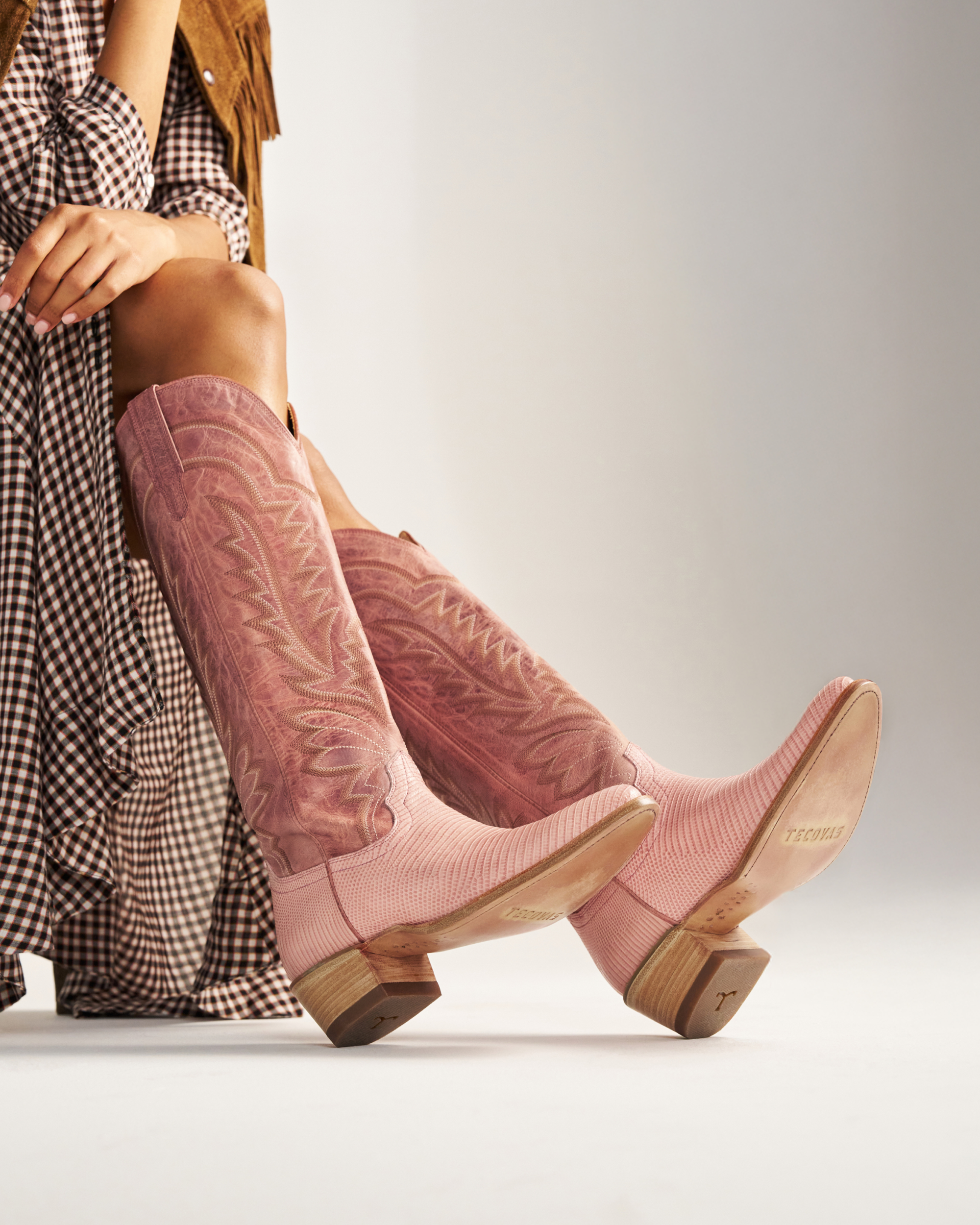 View of The Abby - Pink Frost Lizard