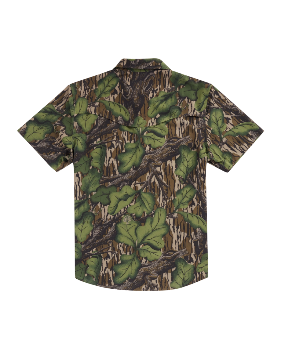Closeup detail view of Men's Tecovas x Mossy Oak Performance Western Short Sleeve - Full Foliage