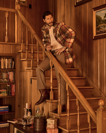 View of The Duke - Hazelnut Ostrich