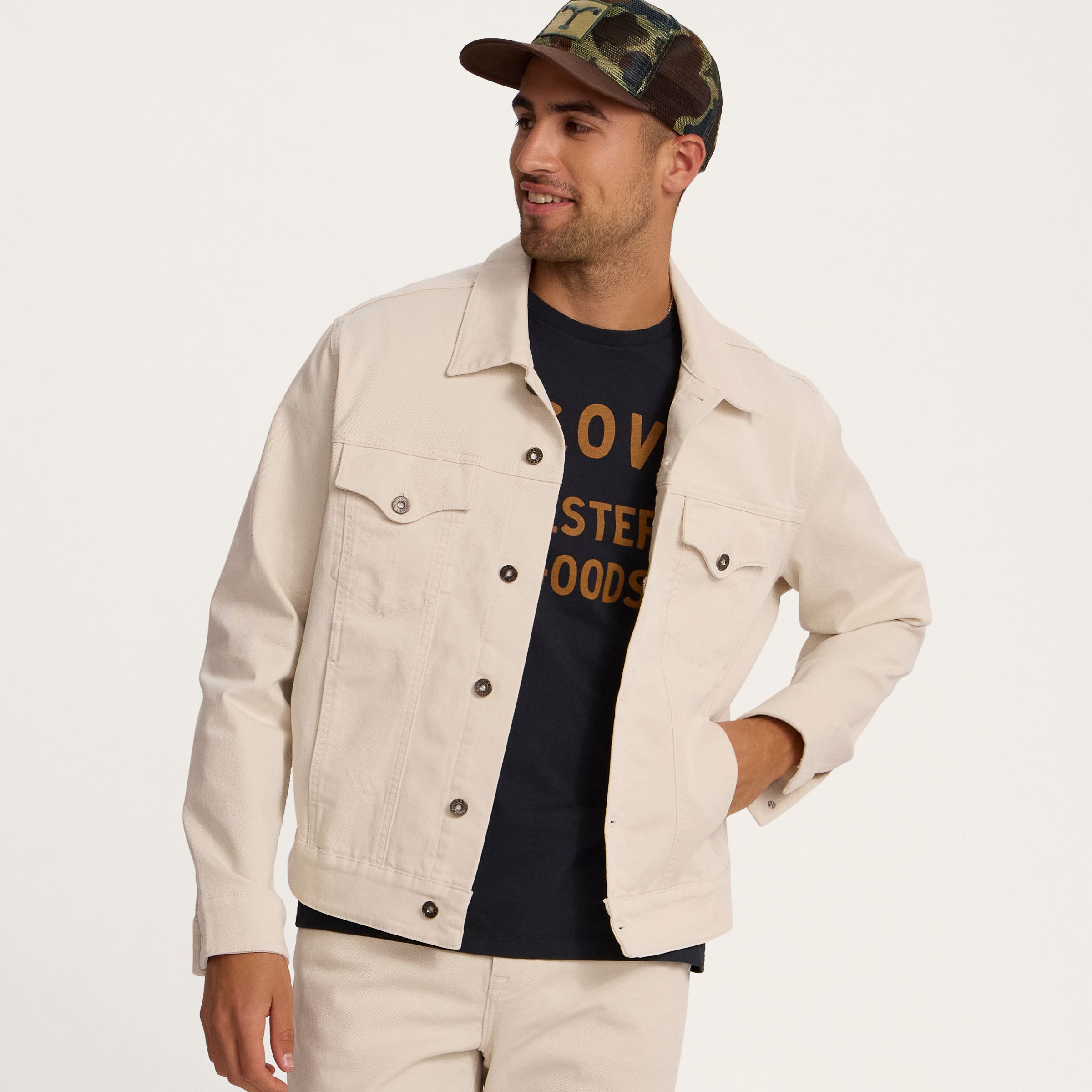 Men's Denim Trucker Jacket | Men's Coats & Jackets | Abercrombie.com