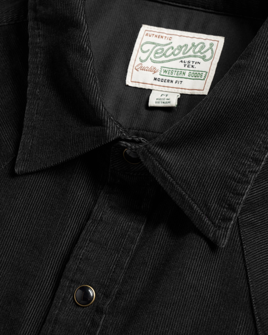 Closeup detail view of Men's Texas Weight Corduroy Pearl Snap LS - Black