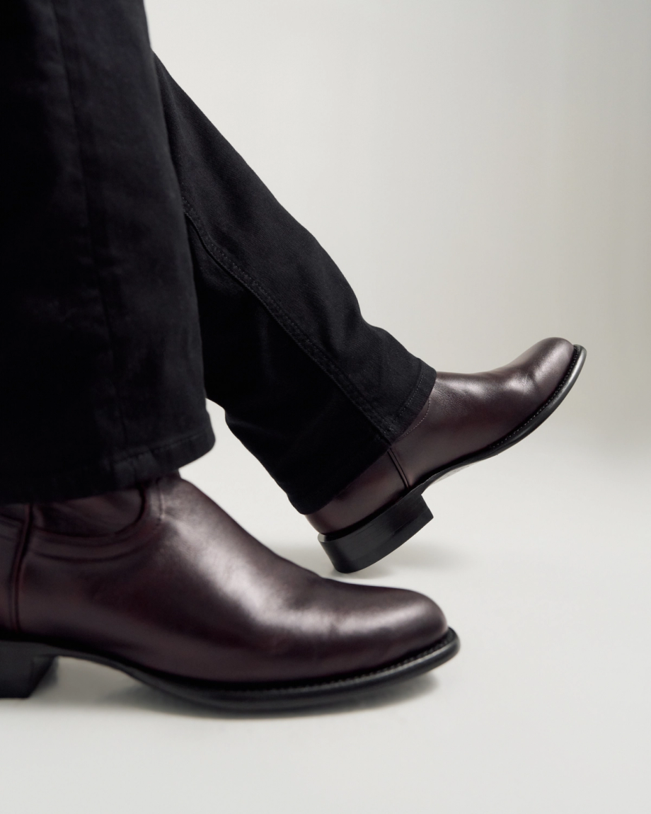 View of The Earl - Black Cherry Cowhide