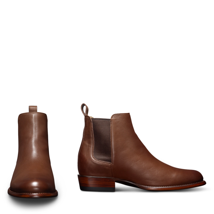 Pair view of The Chance - Chestnut on plain background