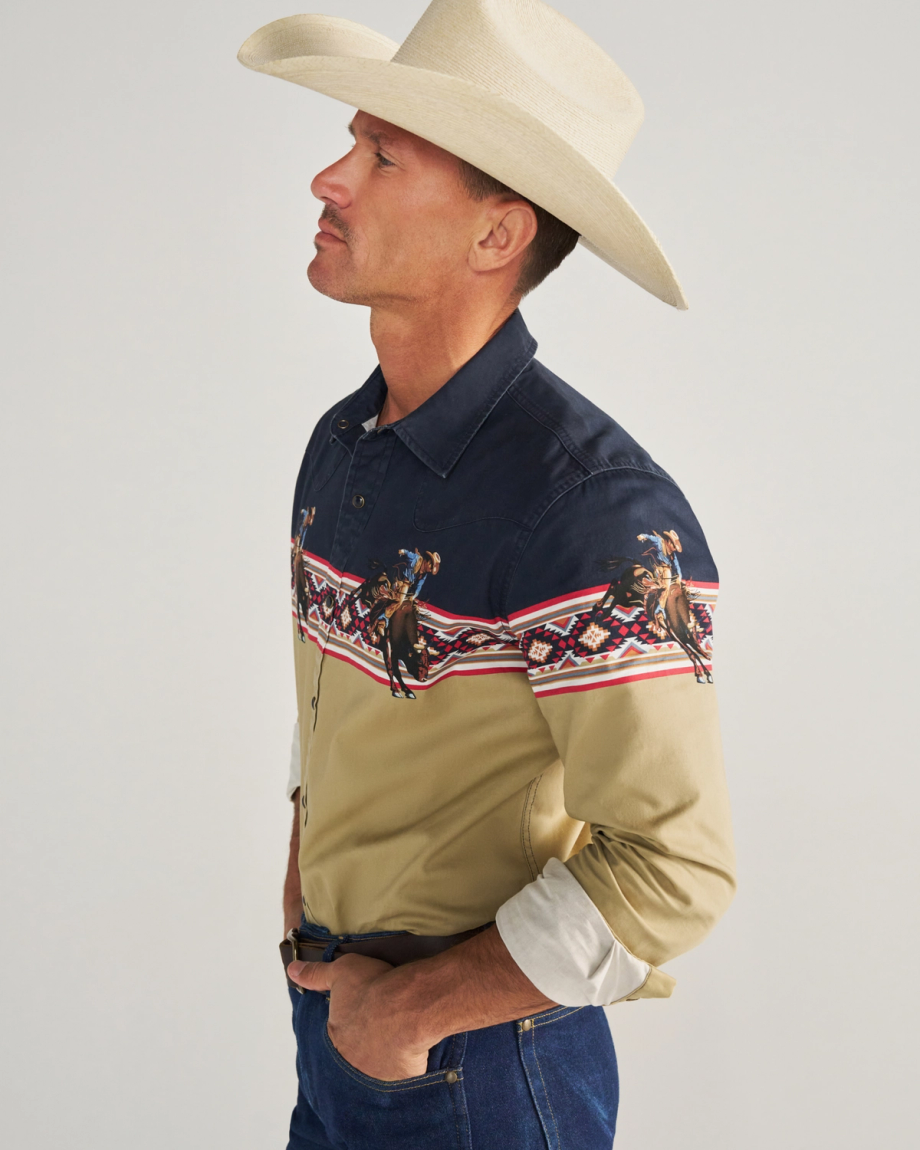 Closeup detail view of Men's Thorn Stopper Pearl Snap LS - Navy / Khaki