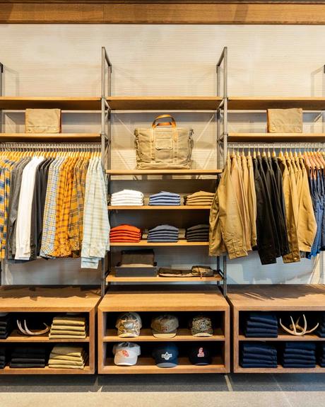 Image of Tecovas Victoria Gardens store.