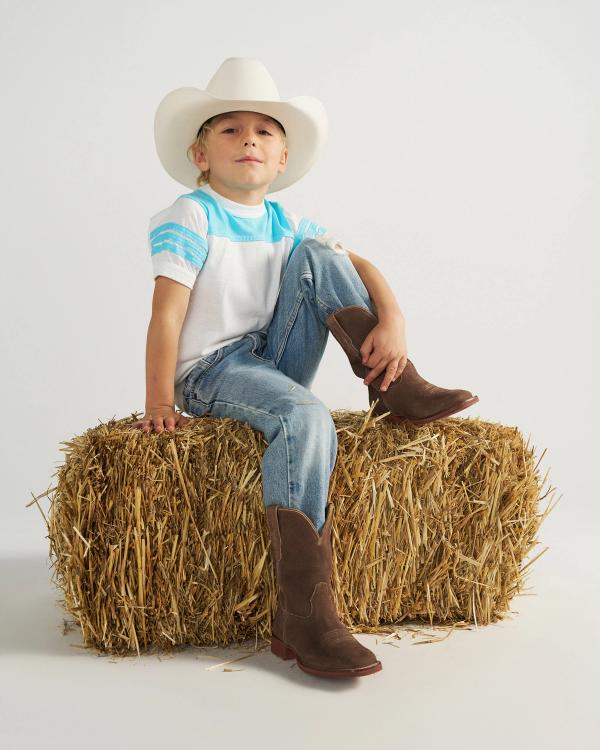 Full view of The Doc Kid - Gravel on model