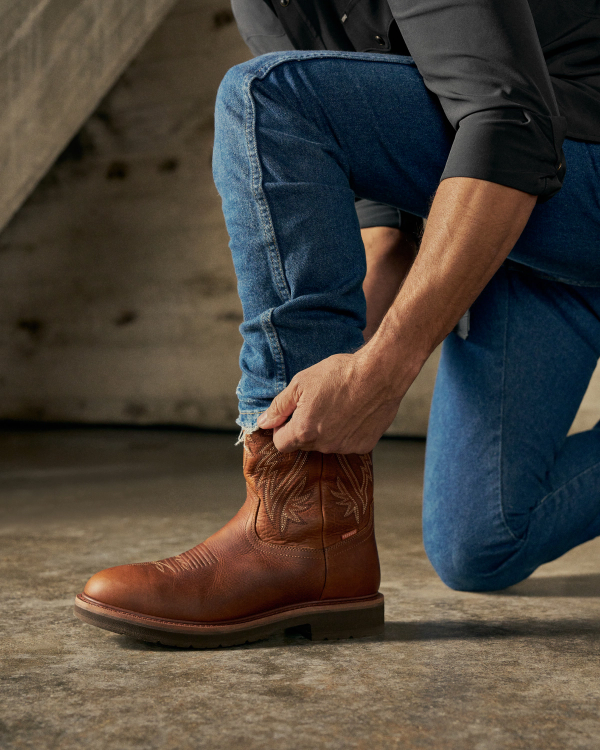 Toe view of The LH WP Round Comp Toe Work Boot - Saddle Cowhide on plain background