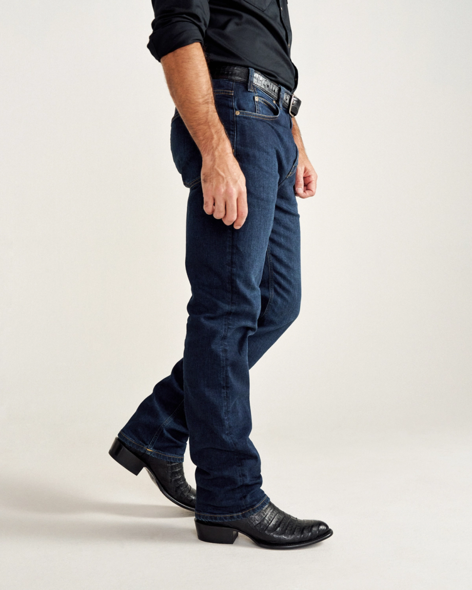 Full view of The Dillon II - Midnight on model