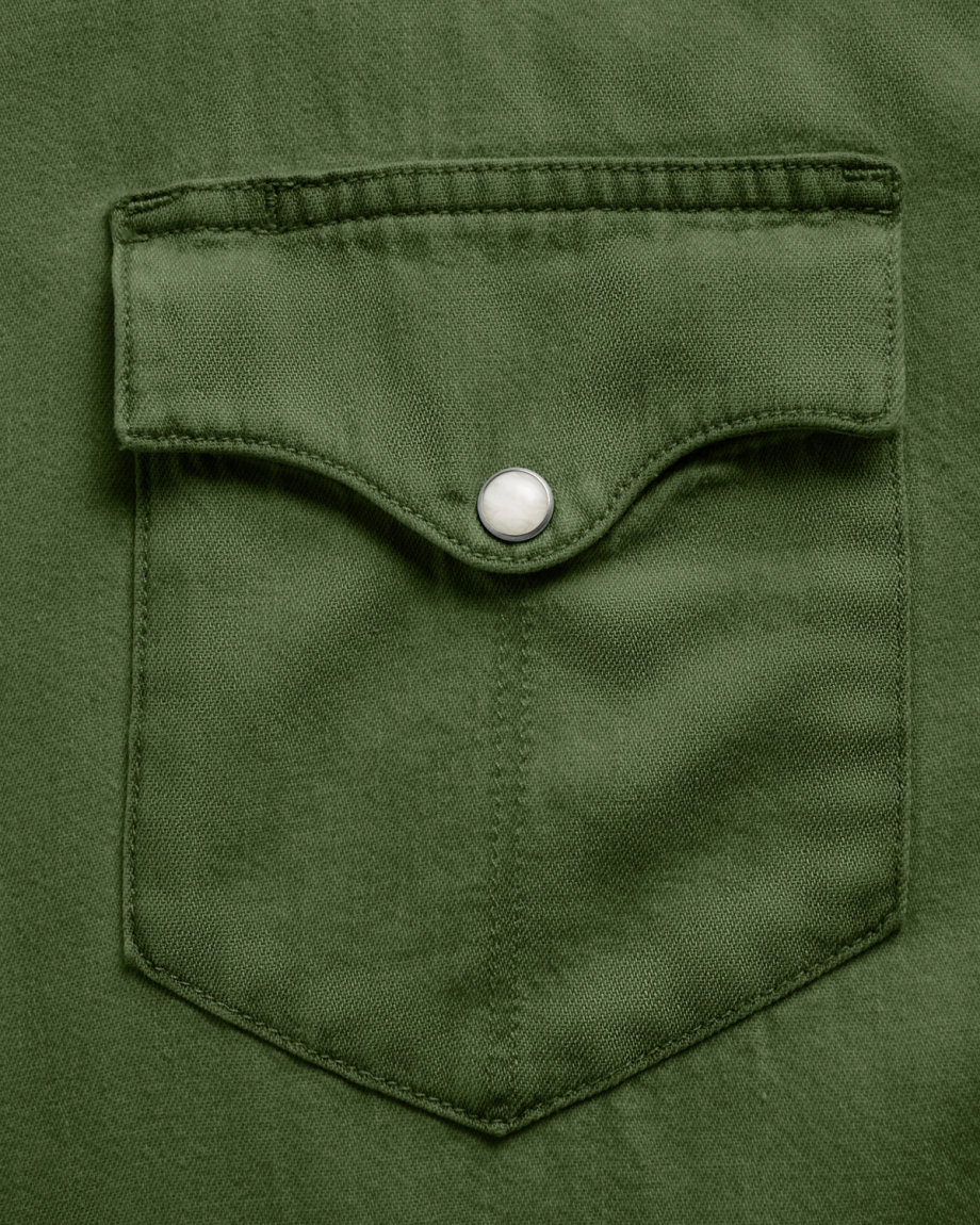Closeup detail view of Men's Denim Long Sleeve Pearl Snap - Hunter Green