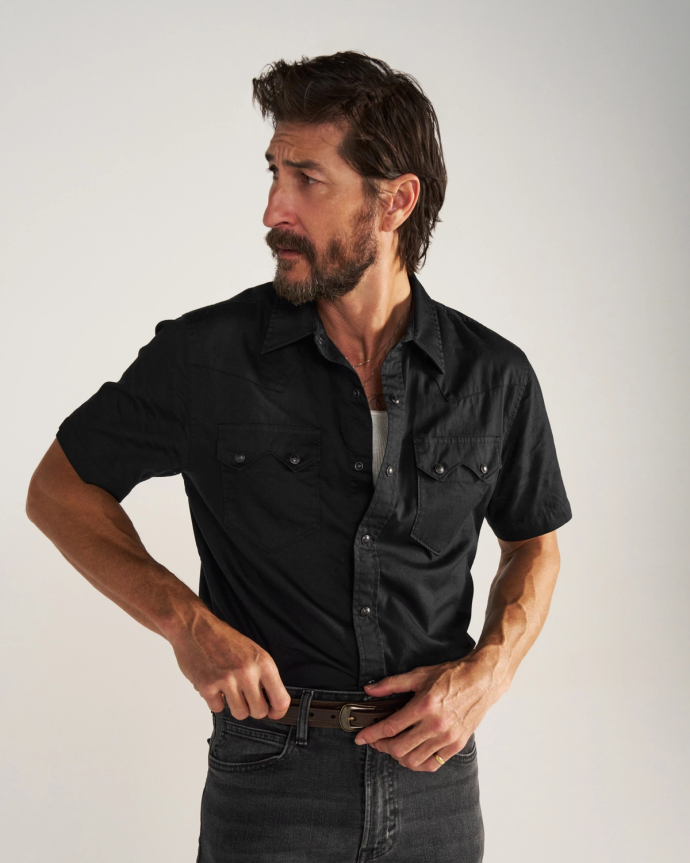 Closeup detail view of Men's Vintage Weight Short Sleeve Pearl Snap - Midnight