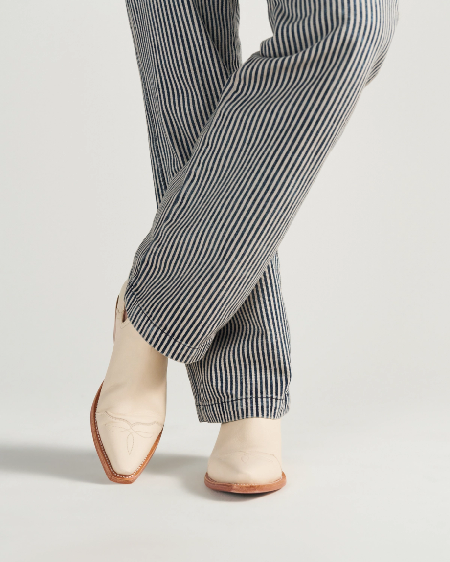 View of The Rosie - Bone