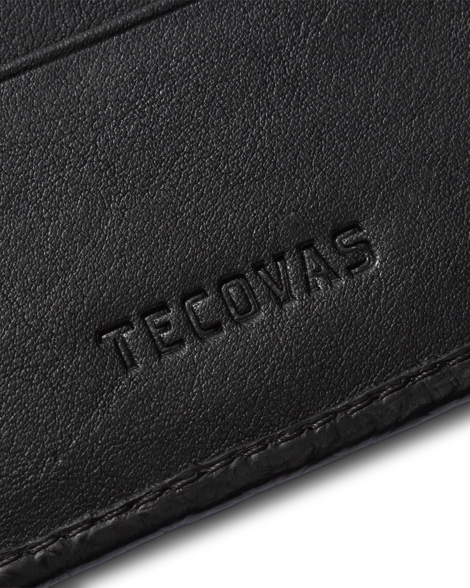 Closeup detail view of Alligator Billfold - Midnight