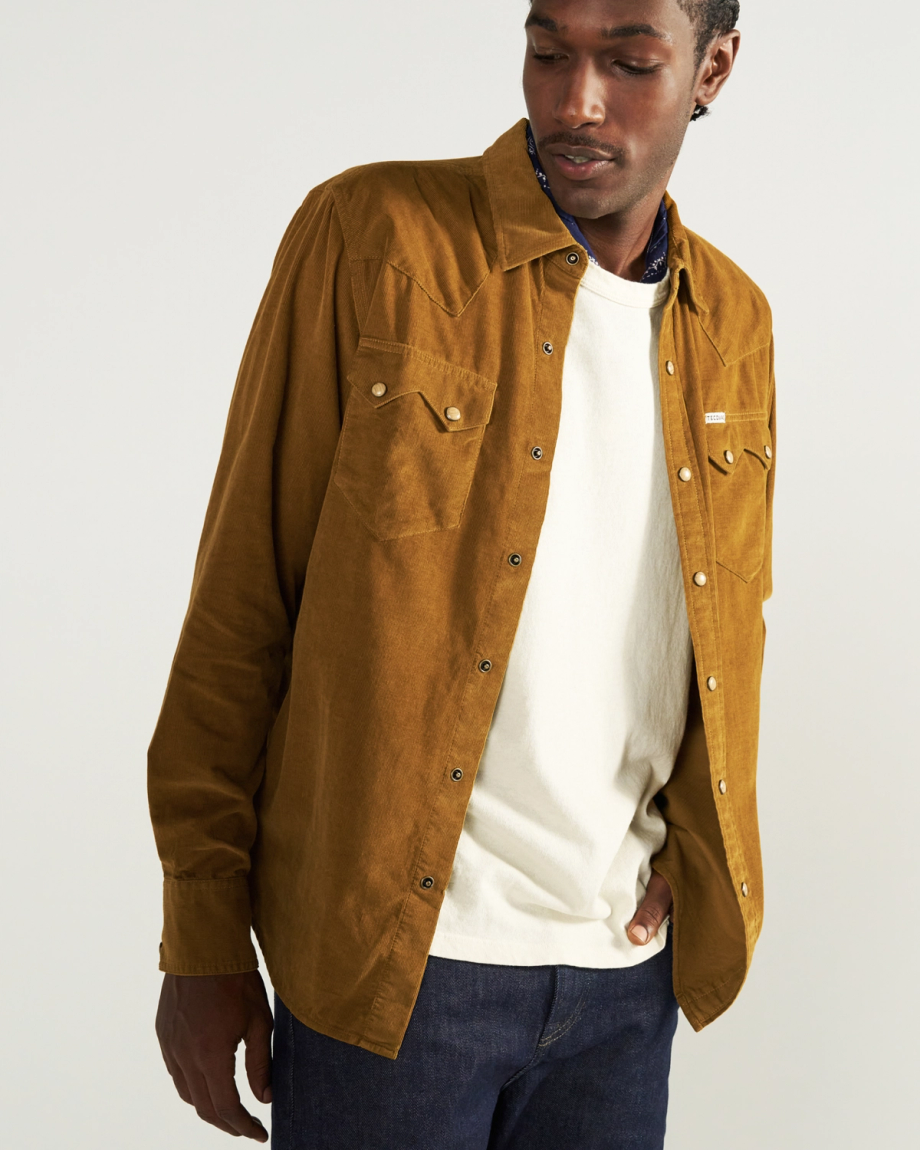 Closeup detail view of Men's Texas Weight Corduroy Pearl Snap - Bronze