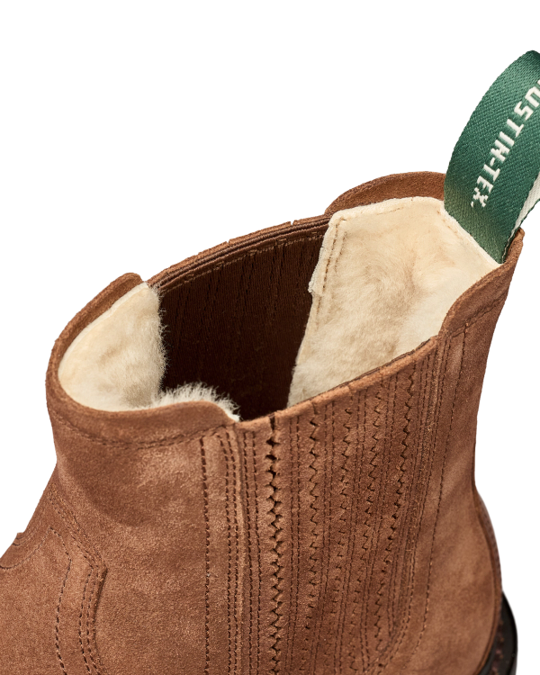 Closeup view of The Chelsea Shearling - Bourbon Suede