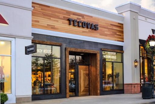 Image of Tecovas The Summit store. 