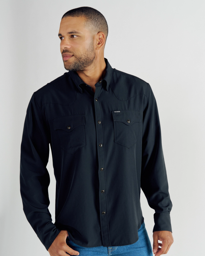 Closeup detail view of Men's Performance Western Pearl Snap LS - Classic Fit - Black