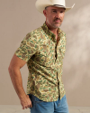 Closeup detail view of Men's Easywear Short Sleeve Pearl Snap - Duck Camo