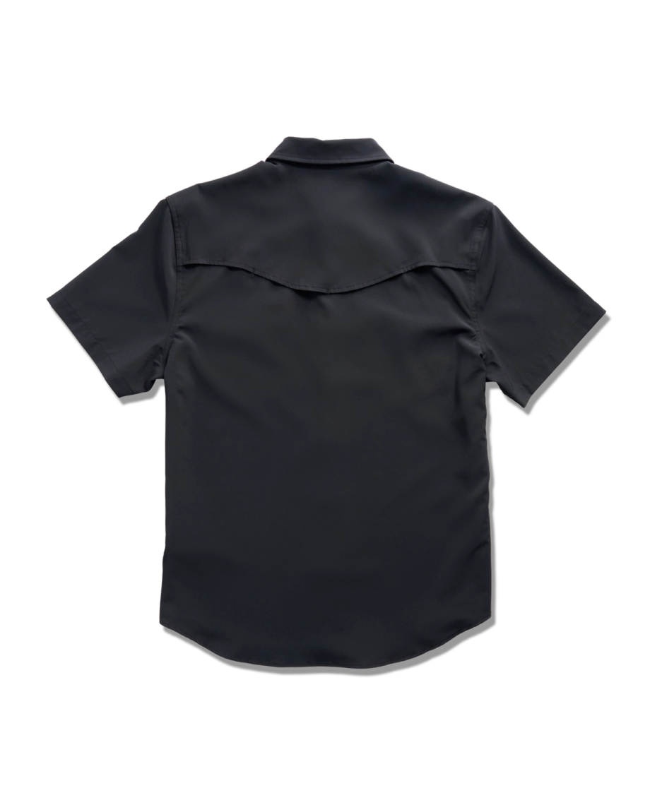 Closeup detail view of Men's Performance Western Pearl Snap SS - Classic Fit - Black