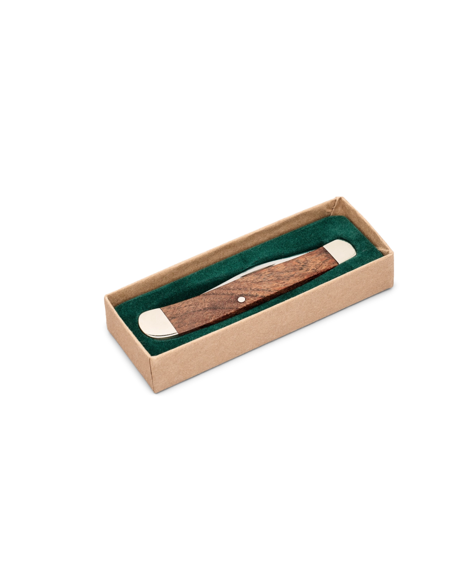 Closeup view of Mesquite Trapper Knife - Natural