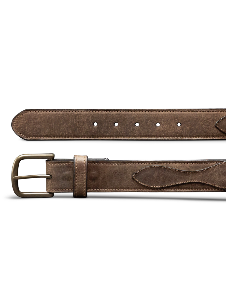 Closeup view of Men's Tecovas x Mossy Oak Belt - Brown / OG Bottomland