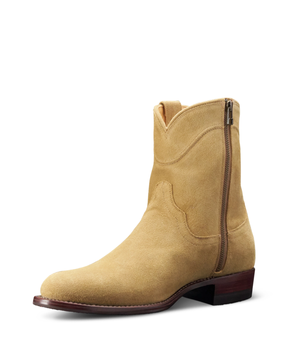 Quarterfront view of The Dean - Camel Roughout on plain background