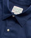 Closeup detail view of Men's Classic Fit Vintage Weight Sawtooth Short Sleeve Pearl Snap - Navy