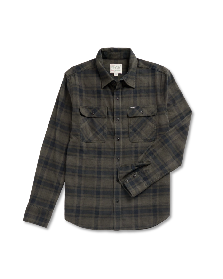 Front view of Men's Essential Flannel - Black/Gray on plain background