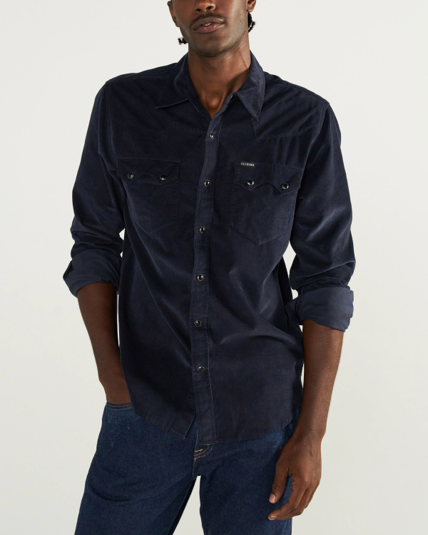 Closeup detail view of Men's Texas Weight Corduroy Pearl Snap - Dark Navy