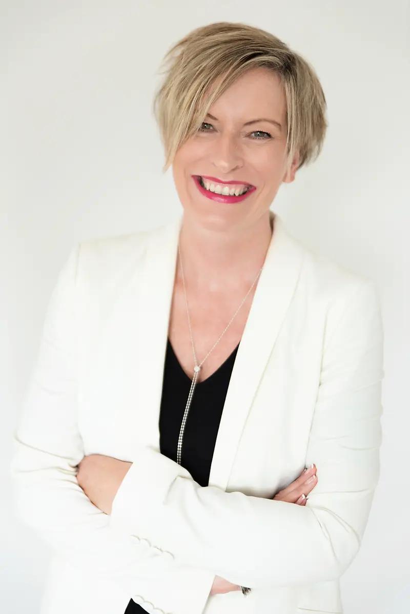Jenny Ainsworth — Associate Trainer