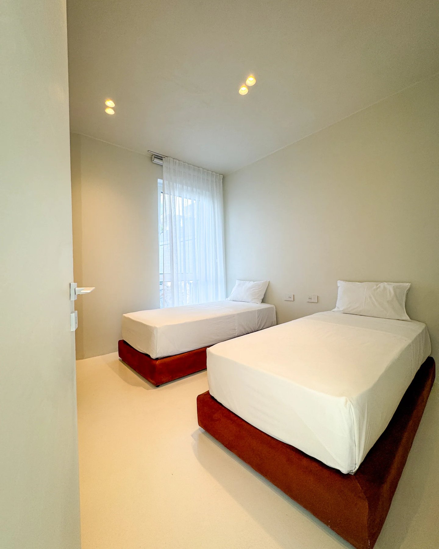 Vila Shiroke Rezina, selected view 09