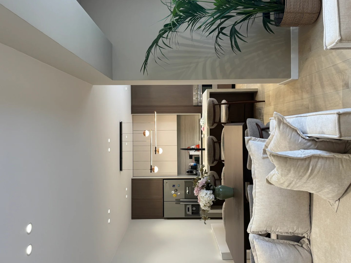 Apartment 6, selected view 09
