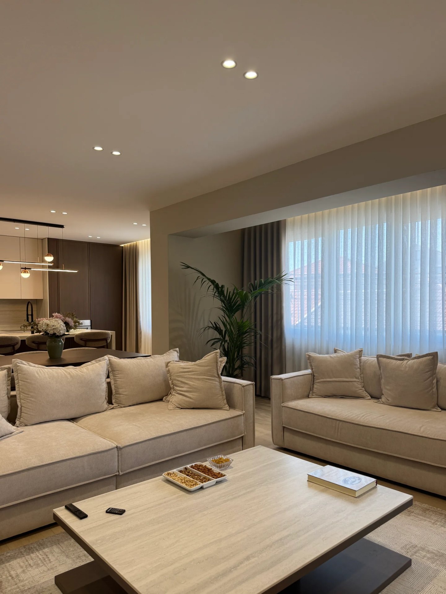 Apartment 6, selected view 08