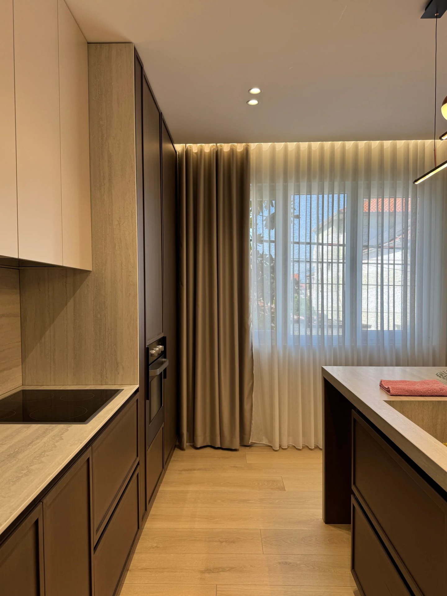 Apartment 6, selected view 06